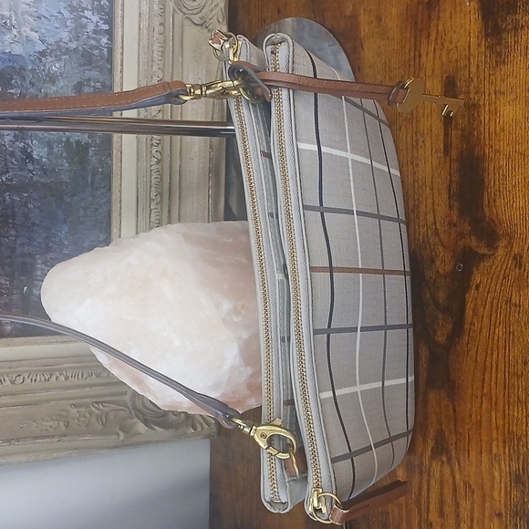 FIRM!!!! Fossil Women's Beige Plaid Shoulder Bag - Picture 6 of 17